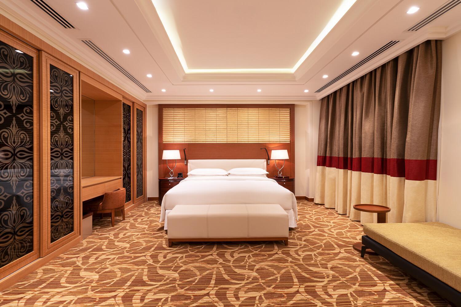 Sheraton Jeddah Hotel - Saudi Brothers Commercial Company Branch Exterior foto A bedroom at the hotel